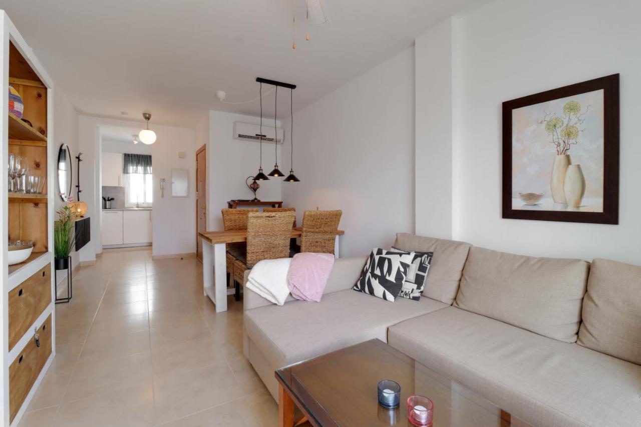 Apt Nerja Chimenea With Ocean View, A/C, & Fiber 아파트 외부 사진